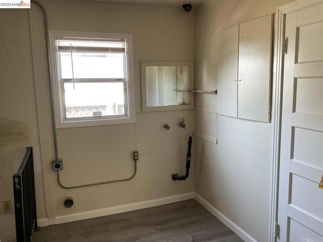 215 California Avenue, Pittsburg, California 94565
