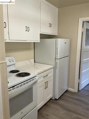 215 California Avenue, Pittsburg, California 94565