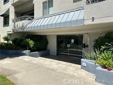 14859 Moorpark Street Unit 103, Sherman Oaks, California 91403