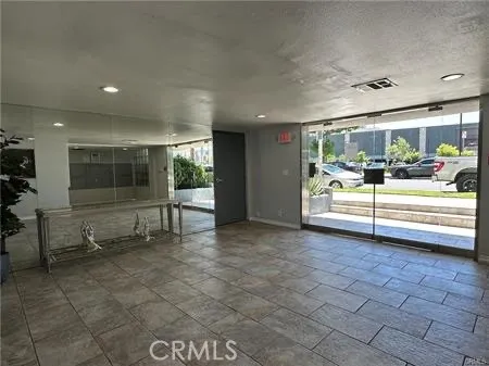 14859 Moorpark Street Unit 103, Sherman Oaks, California 91403