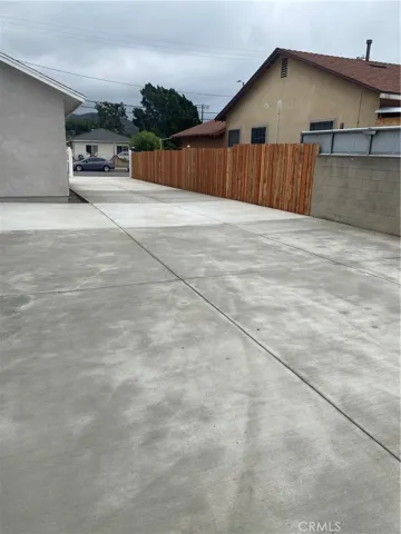 8207 Wheatland Avenue, Sun Valley, California 91352