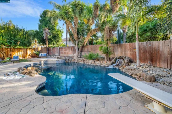 309 Glenbriar Cir, Tracy, California 95377