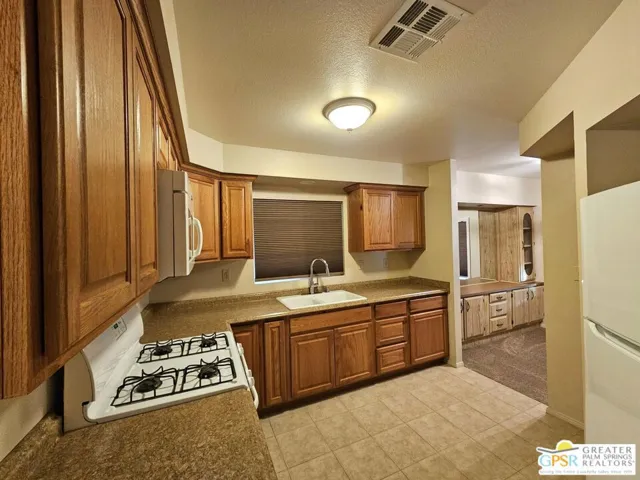 14777 Palm Drive Unit 114, Desert Hot Springs, California 92240