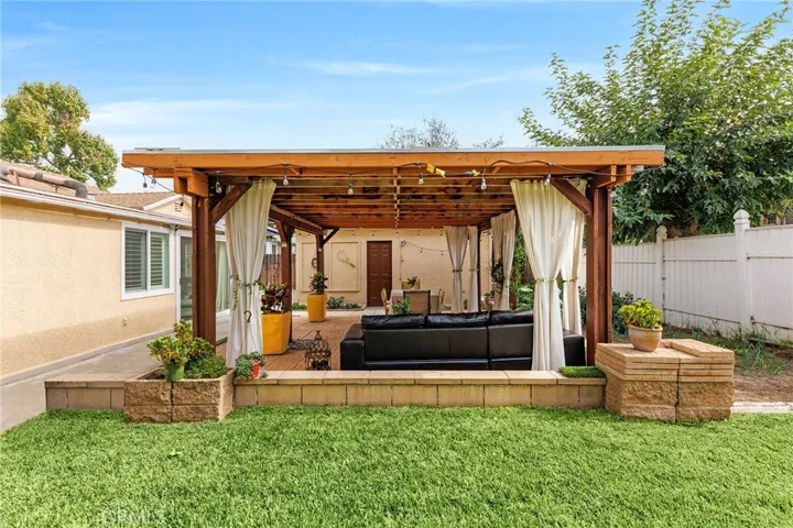 410 E Colorado Boulevard, Arcadia, California 91006