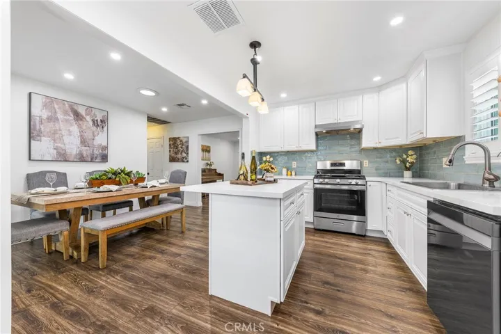410 E Colorado Boulevard, Arcadia, California 91006