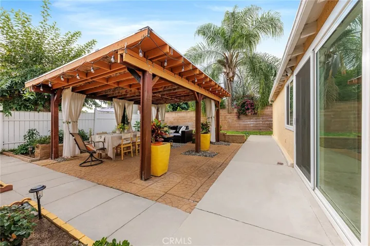 410 E Colorado Boulevard, Arcadia, California 91006