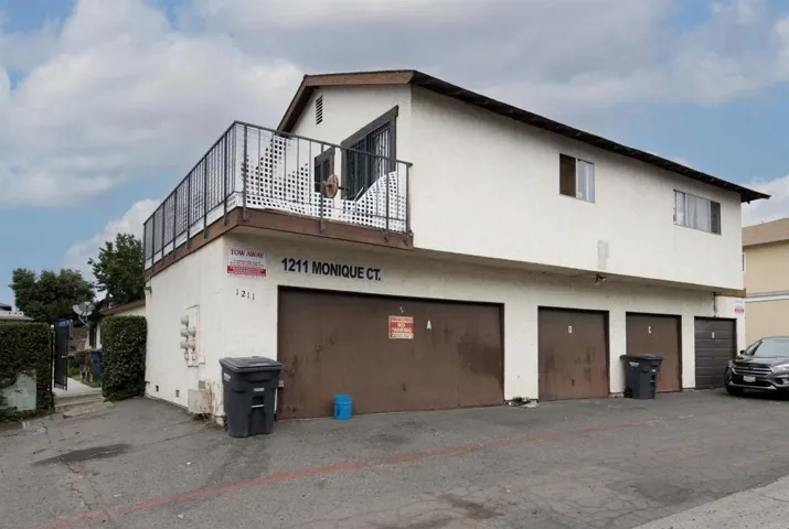 1211 Monique Court, Vista, California 92084