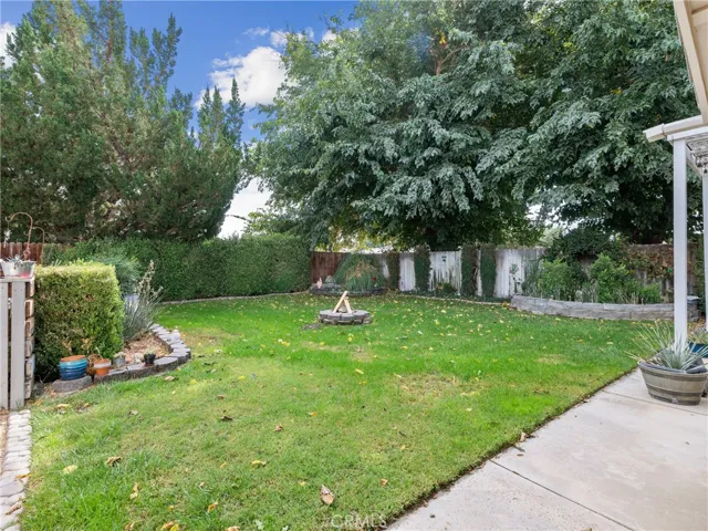 13025 Greensboro Road, Victorville, California 92395