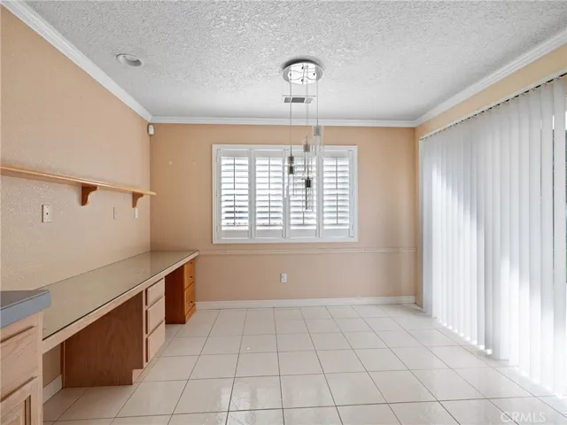 13025 Greensboro Road, Victorville, California 92395