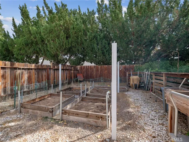 13025 Greensboro Road, Victorville, California 92395