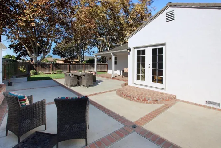 489 Haydon Street, Hollister, California 95023