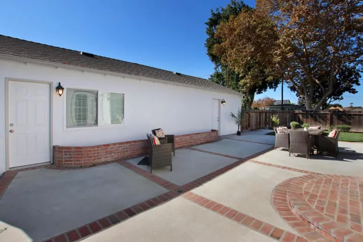 489 Haydon Street, Hollister, California 95023