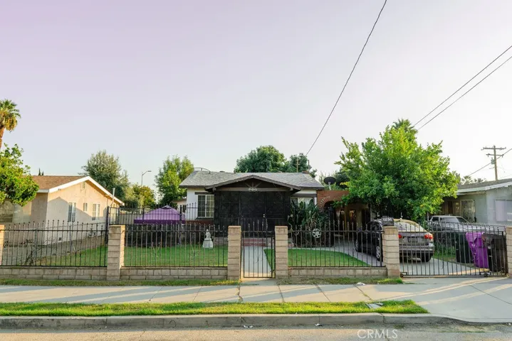 985 W 14th Street, San Bernardino, California 92411