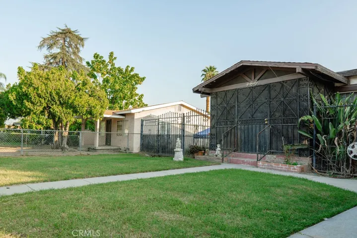 985 W 14th Street, San Bernardino, California 92411