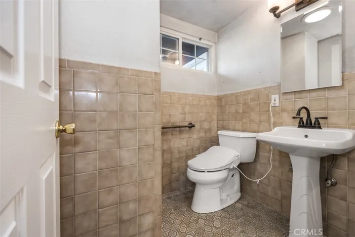 9934 Noyes St, Whittier, California 90601
