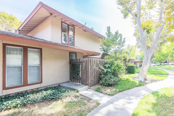 220 Red Oak Drive M, Sunnyvale, California 94086