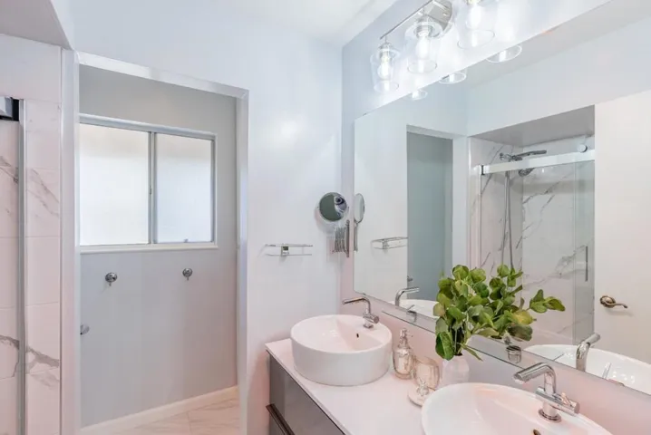 220 Red Oak Drive M, Sunnyvale, California 94086