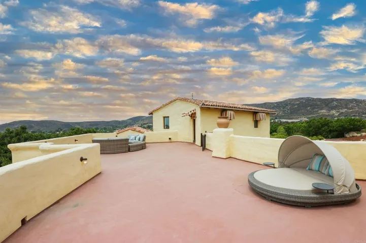Roof Deck