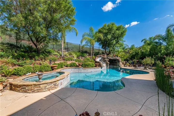 34324 Chaparossa Drive, Lake Elsinore, California 92532