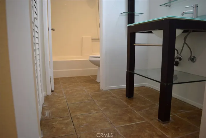 27656 Ironstone Drive 5, Canyon Country, California 91387