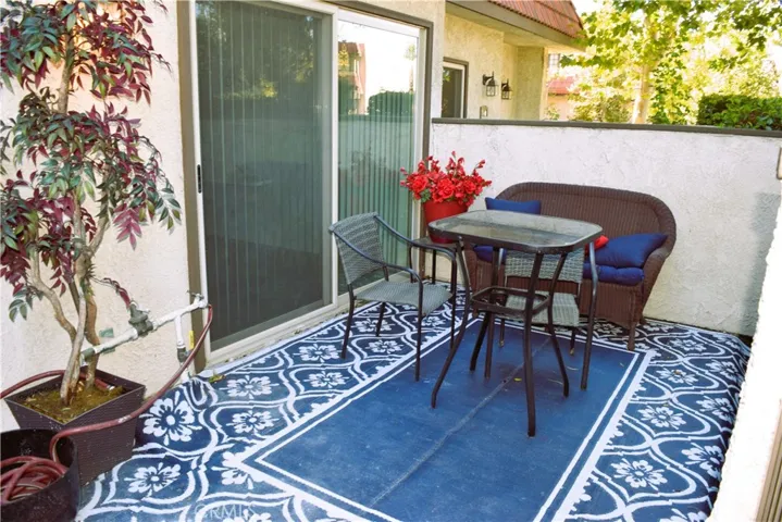 27656 Ironstone Drive 5, Canyon Country, California 91387