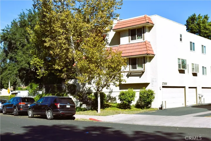 27656 Ironstone Drive 5, Canyon Country, California 91387