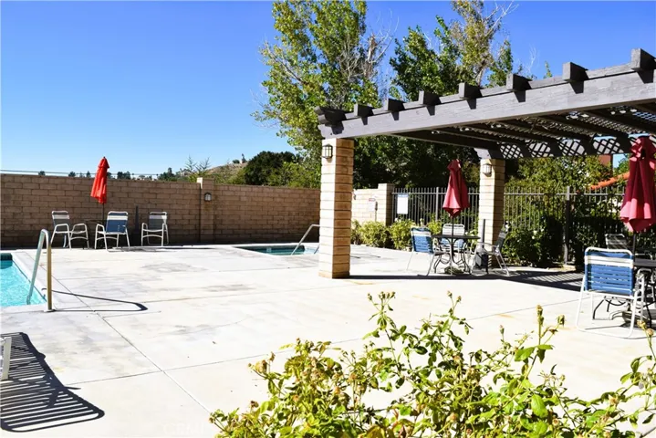 27656 Ironstone Drive 5, Canyon Country, California 91387
