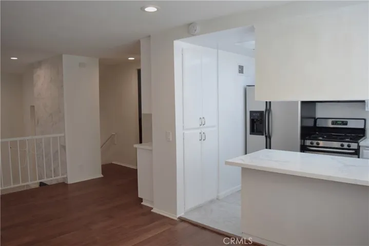 27656 Ironstone Drive 5, Canyon Country, California 91387