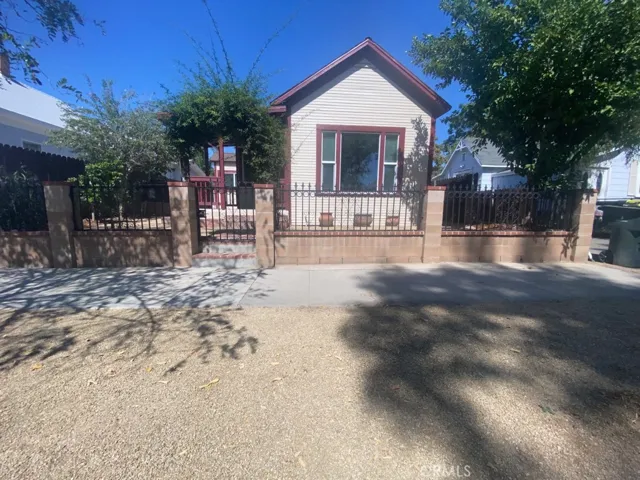 4059 5th Street, Riverside, California 92501