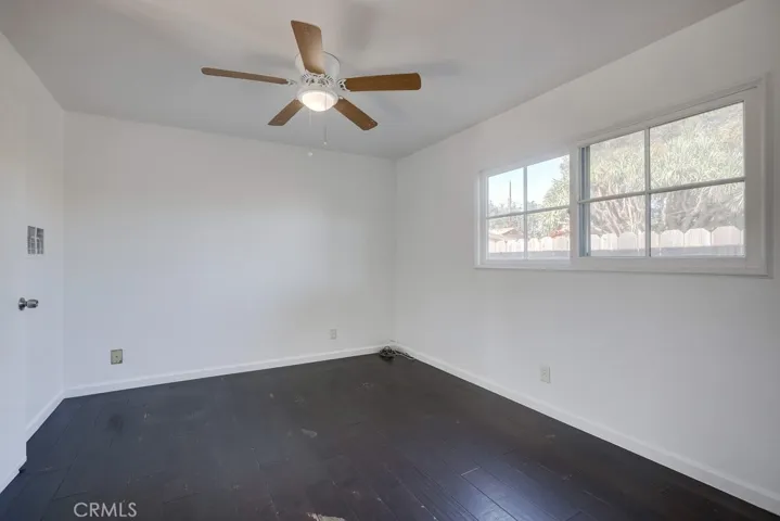 704 Fairlawn Avenue, Santa Ana, California 92703