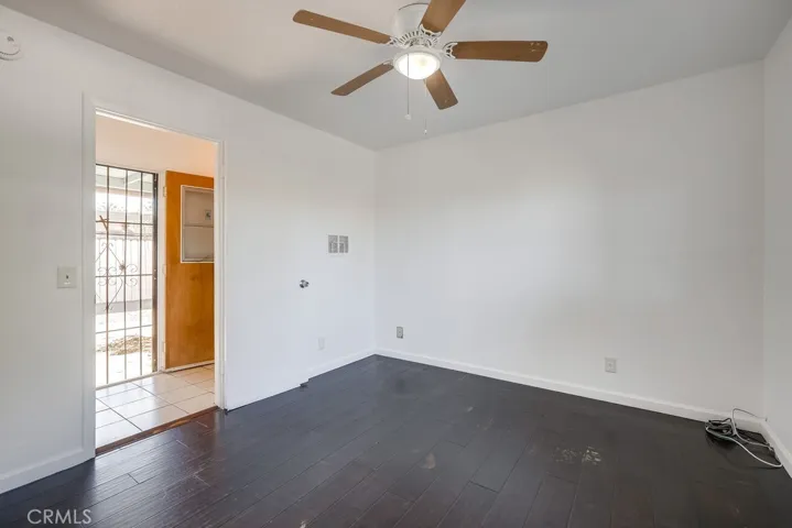 704 Fairlawn Avenue, Santa Ana, California 92703