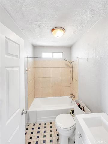 Front unit Bathroom