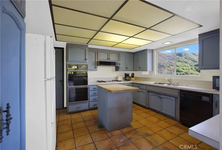 1354 Morningside Drive, Laguna Beach, California 92651
