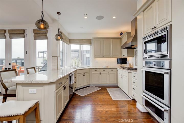 99 Bayview, Manhattan Beach, California 90266