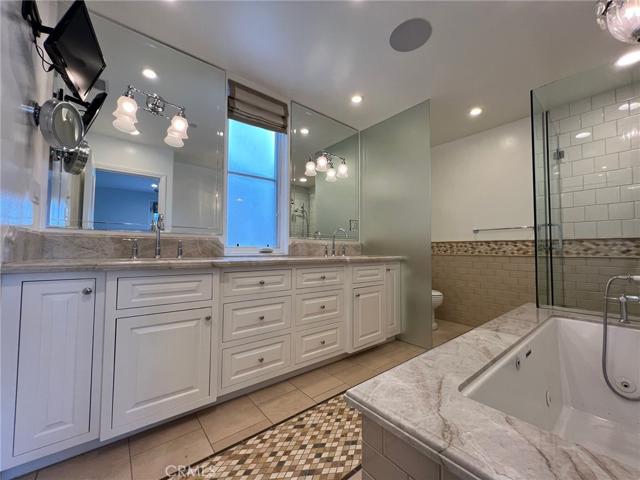 99 Bayview, Manhattan Beach, California 90266