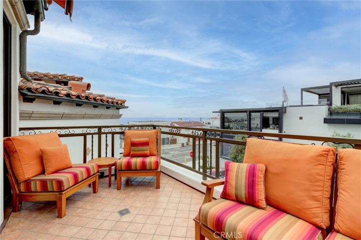 99 Bayview, Manhattan Beach, California 90266