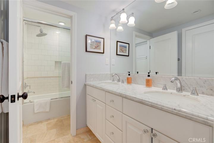 99 Bayview, Manhattan Beach, California 90266