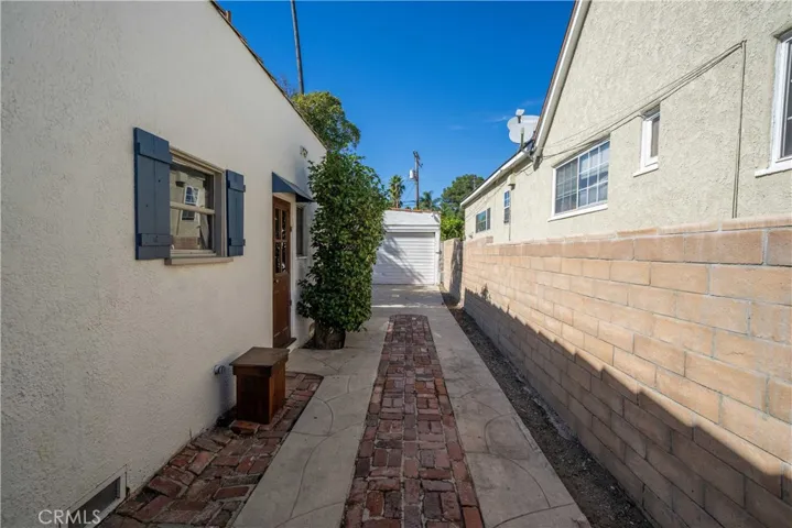 1329 Sonora Avenue, Glendale, California 91201