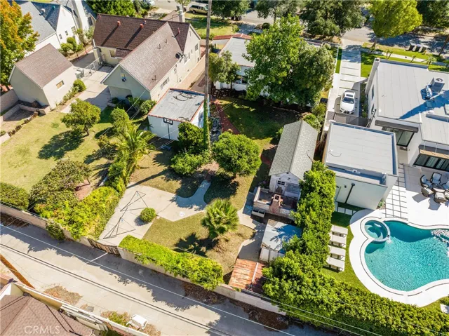 1329 Sonora Avenue, Glendale, California 91201