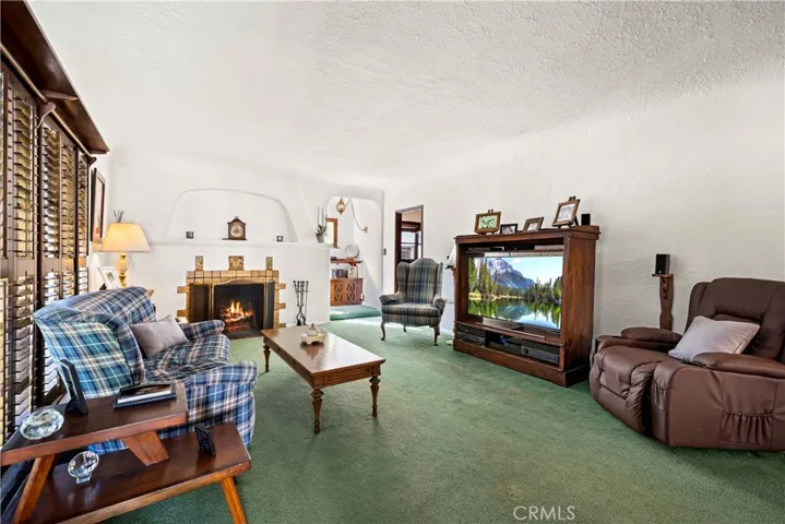 1329 Sonora Avenue, Glendale, California 91201