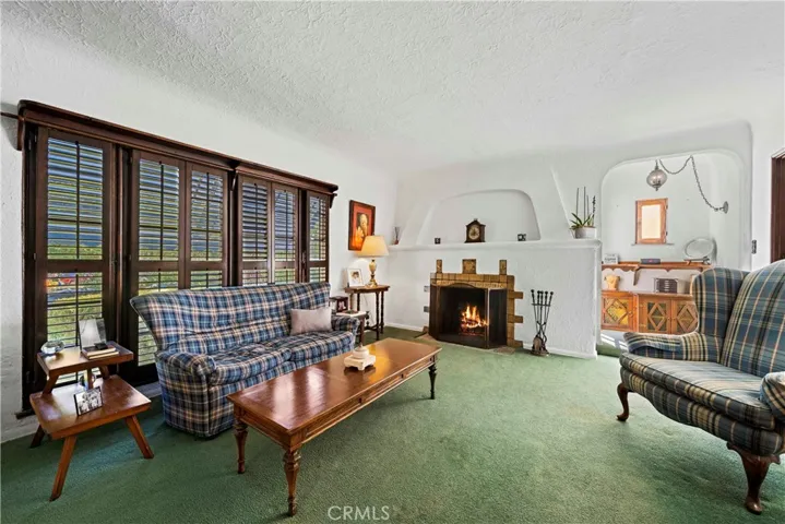 1329 Sonora Avenue, Glendale, California 91201