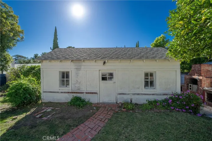 1329 Sonora Avenue, Glendale, California 91201