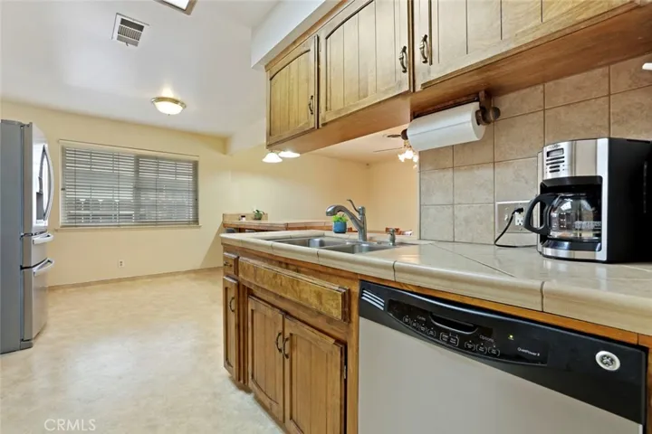 830 Brookdale Drive, Merced, California 95340