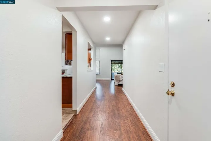 838 Valley Run, Hercules, California 94547