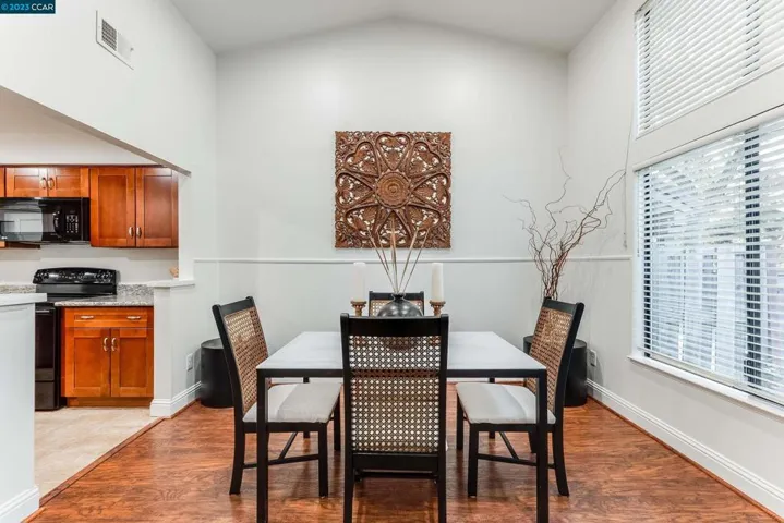 838 Valley Run, Hercules, California 94547