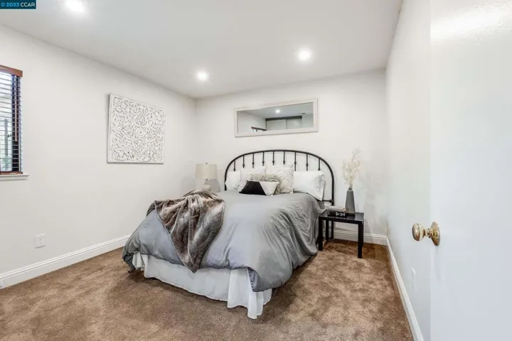 838 Valley Run, Hercules, California 94547