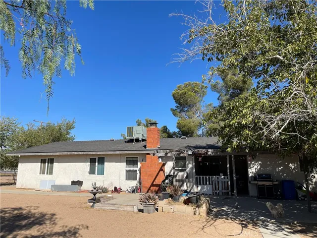 15811 Ash Street, Hesperia, California 92345