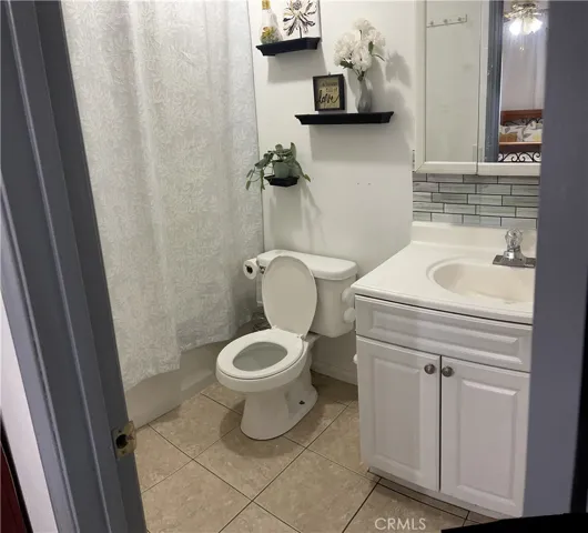 15811 Ash Street, Hesperia, California 92345