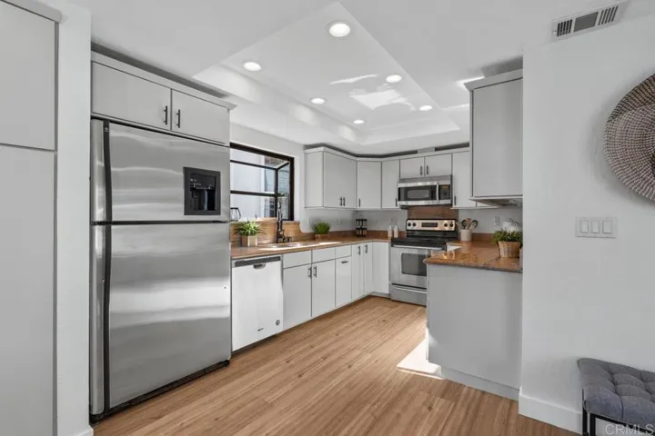 2324 La Costa Avenue C, Carlsbad, California 92009