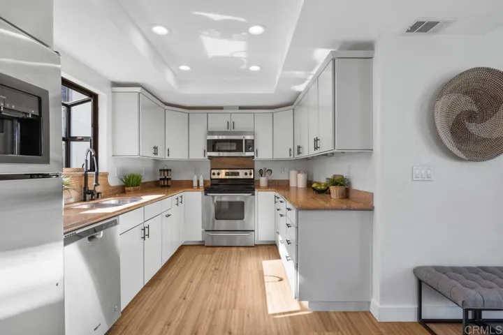 2324 La Costa Avenue C, Carlsbad, California 92009